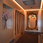 ザ ビクトリア ホテル