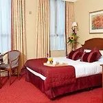 The Victoria 3*