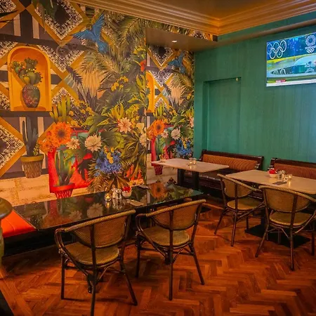 The Victoria فندق غالواي