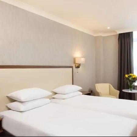 The Victoria Hotel