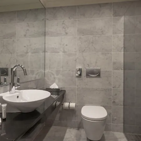 The Victoria غالواي