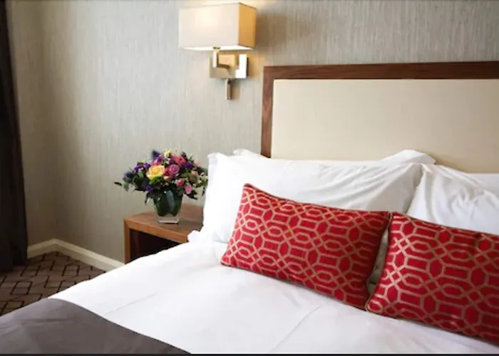 The Victoria Hotel 3*