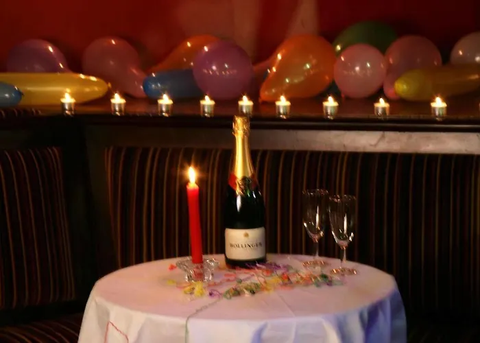 维多利亚酒店 3*