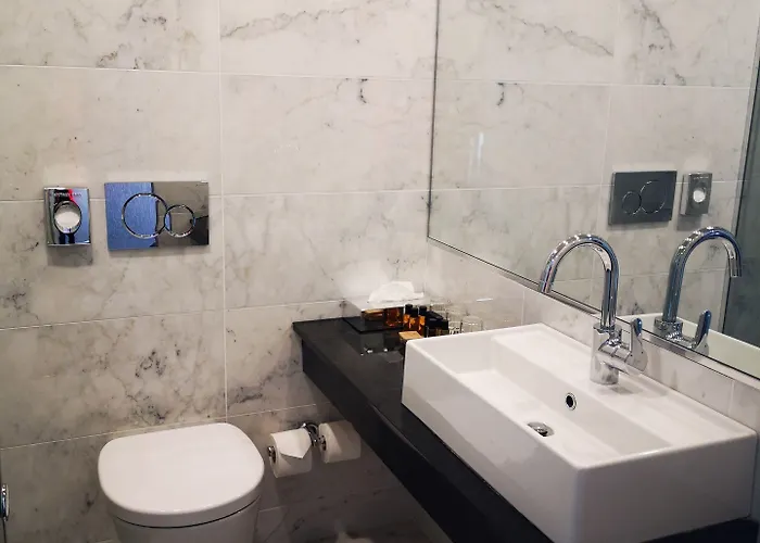 The Victoria 3* Голуэй